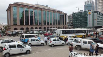 Angola Platz Largo da Mutamba in Luanda (DW/N. Sul d'Angola)